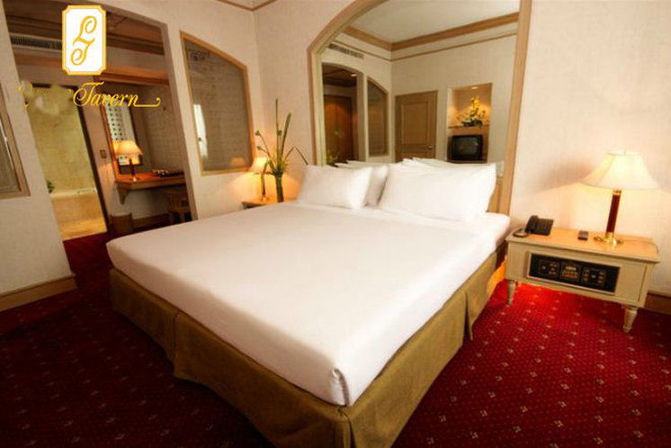Louis Tavern Hotel - SHA Plus Certified Bangkok Extérieur photo